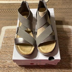 Croft & Barrow Pewter Sandals